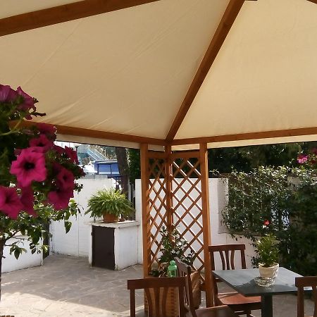 Aquarius Rome Bed and Breakfast Εξωτερικό φωτογραφία