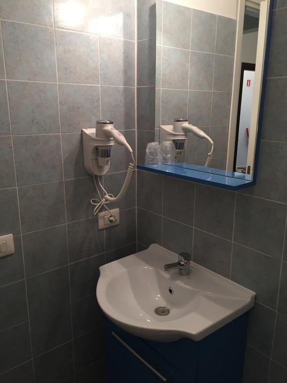 Aquarius Rome Bed and Breakfast Εξωτερικό φωτογραφία